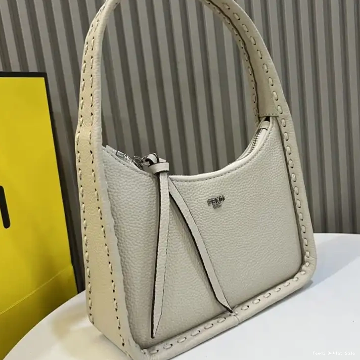 Affordable Mini Leather Cuoio Fendi Bag Fendessence In Romano Beige 0606